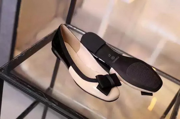 CHANEL Shallow mouth flat shoes Women--103